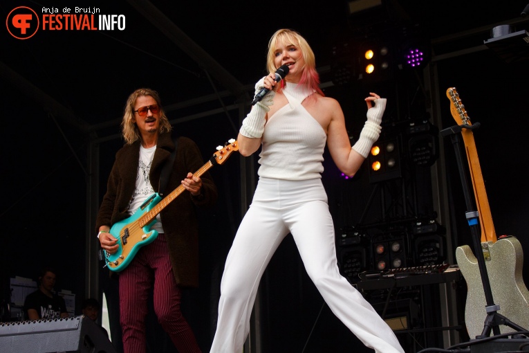 Inge van Calkar op Waterpop 2023 foto