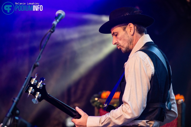 Kula Shaker op Live At Amsterdamse Bostheater Kula Shaker - 09/08 - Openlucht Theater Amsterdamse Bos foto