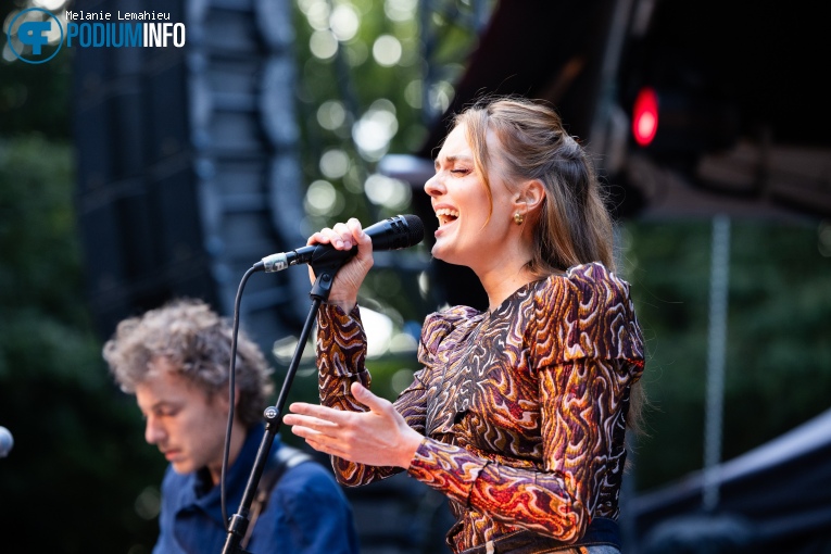 The Indien op Live At Amsterdamse Bostheater Kula Shaker - 09/08 - Openlucht Theater Amsterdamse Bos foto