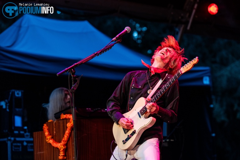 Kula Shaker op Live At Amsterdamse Bostheater Kula Shaker - 09/08 - Openlucht Theater Amsterdamse Bos foto