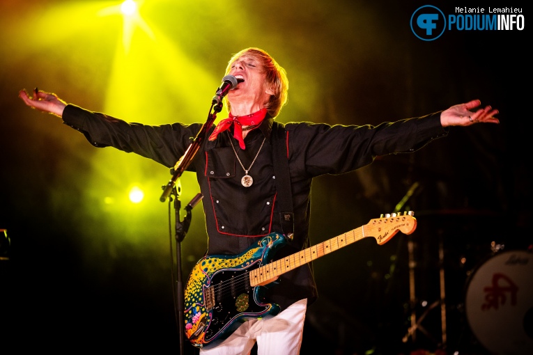 Kula Shaker op Live At Amsterdamse Bostheater Kula Shaker - 09/08 - Openlucht Theater Amsterdamse Bos foto