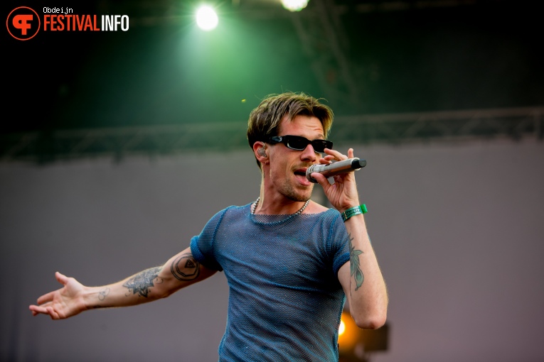 Son Mieux op Huntenpop 2023 foto