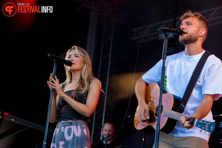 Suzan & Freek op Huntenpop 2023 foto