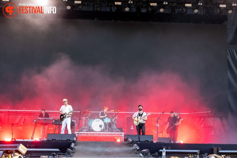 Foals op Sziget 2023 - Donderdag foto