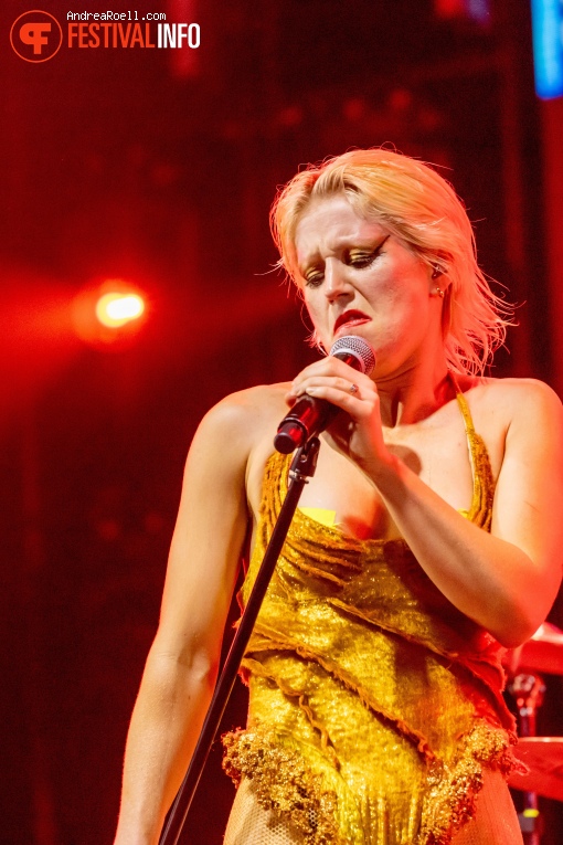 Amyl and The Sniffers op Sziget 2023 - Maandag foto