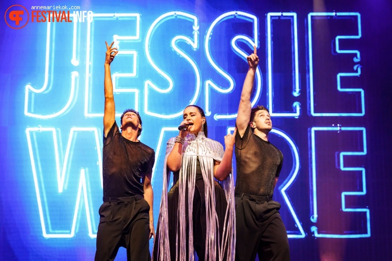 Jessie Ware op Lowlands 2023 - vrijdag foto