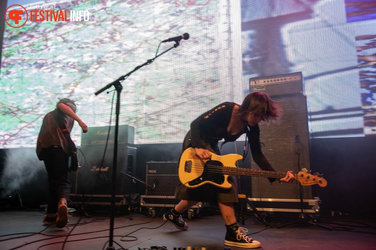 Julie op Lowlands 2023 - vrijdag foto