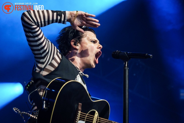 Yungblud op Lowlands 2023 - Zaterdag foto