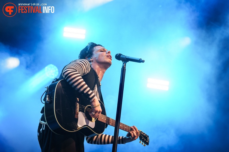 Yungblud op Lowlands 2023 - Zaterdag foto