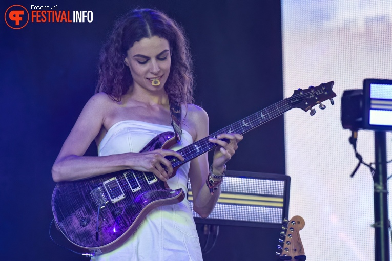 Froukje op Lowlands 2023 - Zaterdag foto