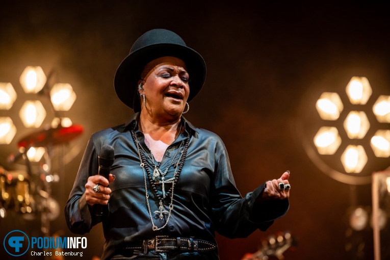 Ruth Jacott op Zuiderpark Live: Ruth Jacott - 19/08 - Zuiderparktheater foto