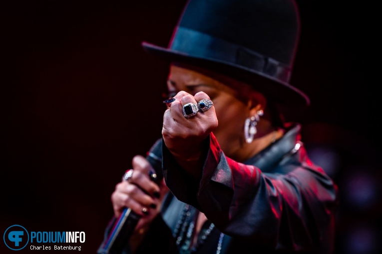 Ruth Jacott op Zuiderpark Live: Ruth Jacott - 19/08 - Zuiderparktheater foto