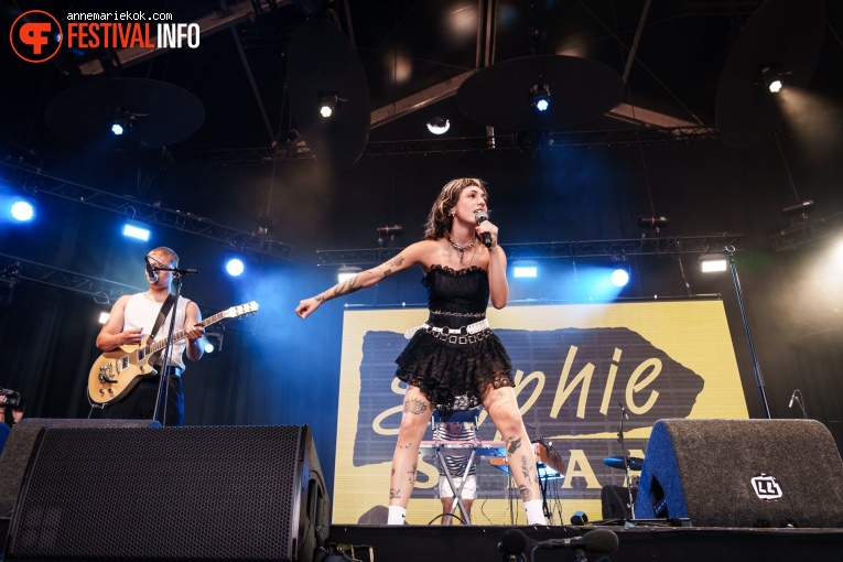 Sophie Straat op Lowlands 2023 - Zondag foto