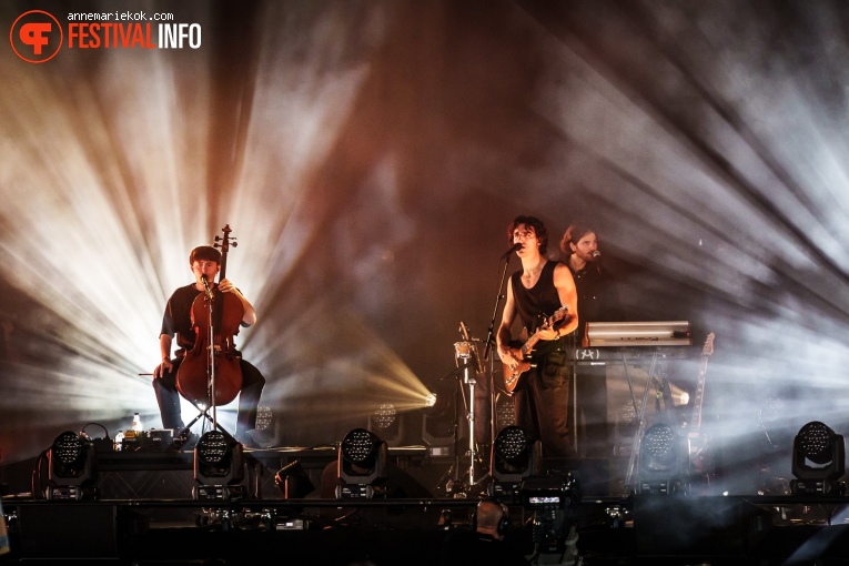 Tamino op Lowlands 2023 - Zondag foto