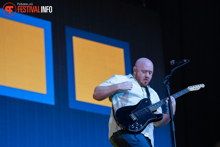 Bombay Bicycle Club op Lowlands 2023 - Zondag foto