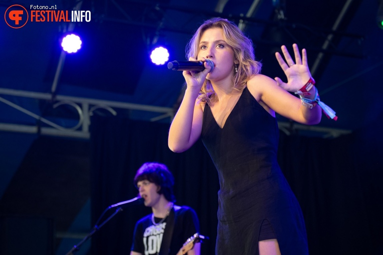 Hannah Grae op Lowlands 2023 - Zondag foto