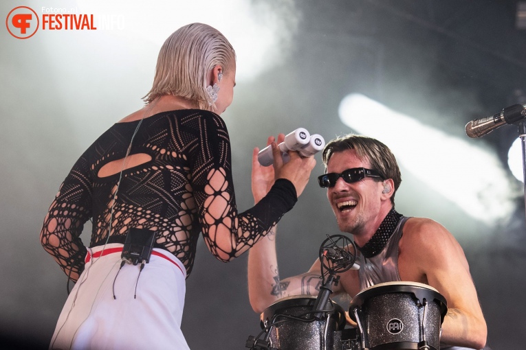 Son Mieux op Lowlands 2023 - Zondag foto