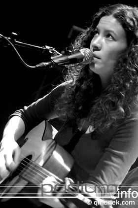 Mia Doi Todd op Miss Montreal - 24/11 - Atak foto