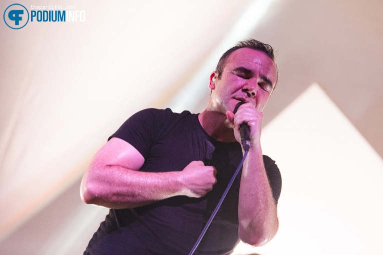 Future Islands op Future Islands - 07/09 - Maassilo foto