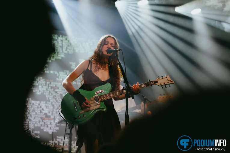 Holly Humberstone op Holly Humberstone - 20/09 - Melkweg foto