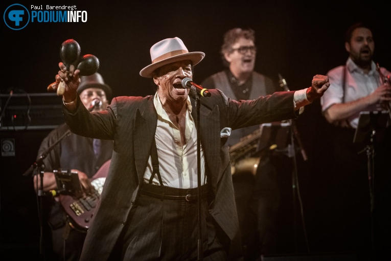 Kid Creole & The Coconuts op Kid Creole & The Coconuts - 09/09 - Paard foto