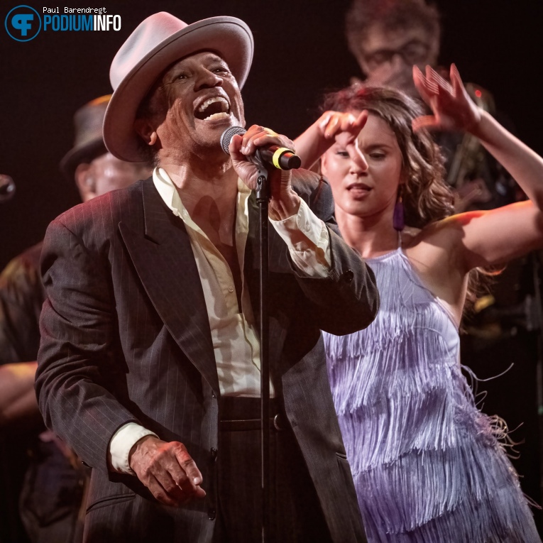 Kid Creole & The Coconuts op Kid Creole & The Coconuts - 09/09 - Paard foto