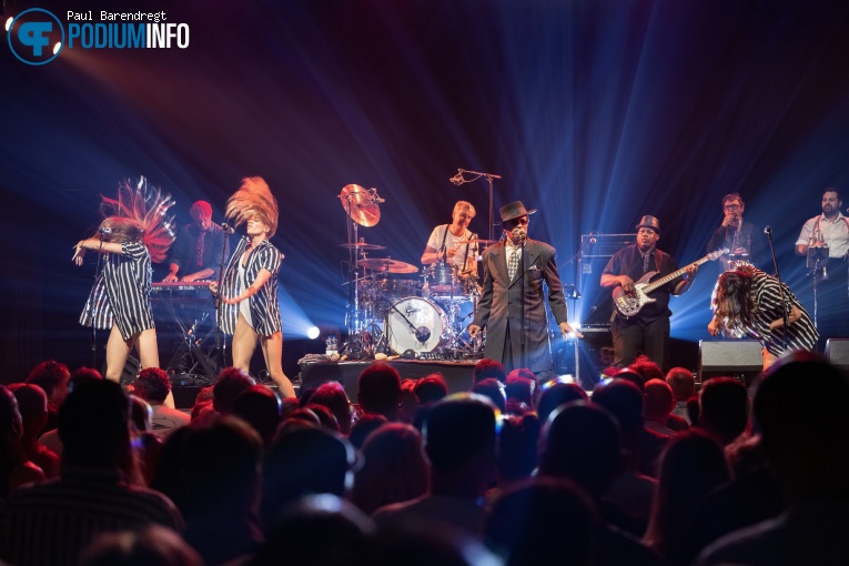 Kid Creole & The Coconuts op Kid Creole & The Coconuts - 09/09 - Paard foto