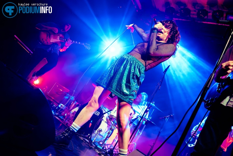 A Giant Dog op A Giant Dog - 07/09 - Paradiso foto