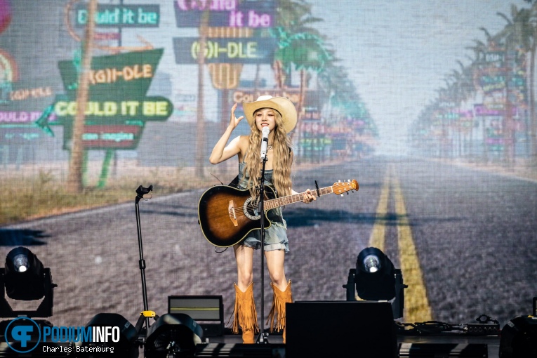 (G)I-dle op (G)I-dle - 11/09 - Afas Live foto