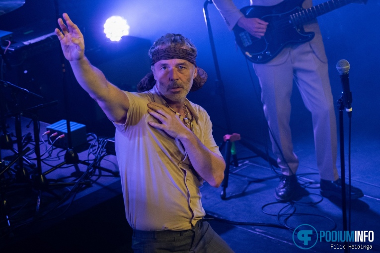 Baxter Dury op Baxter Dury - 27/09 - Het Zonnehuis foto