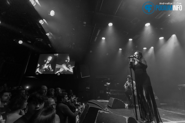 Bebel Gilberto op Bebel Gilberto - 03/10 - Melkweg foto