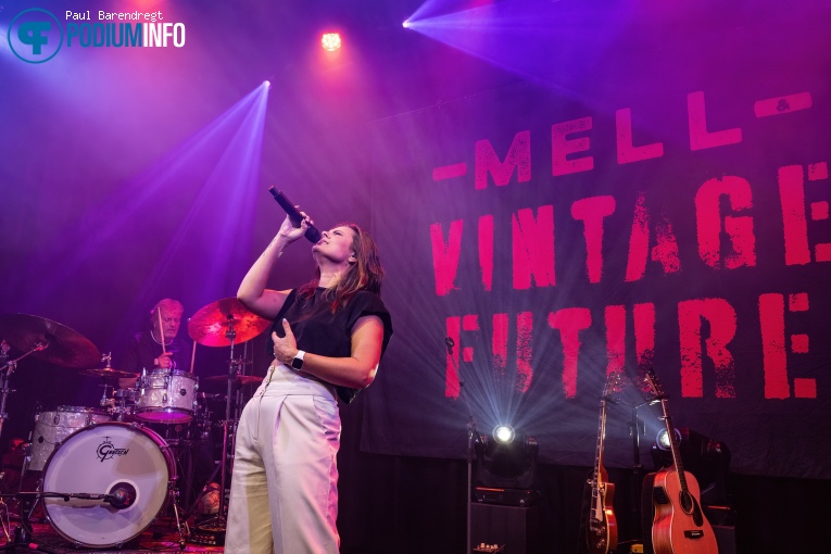 Mell & Vintage Future op Mell & Vintage Future - 01/10 - Paard foto