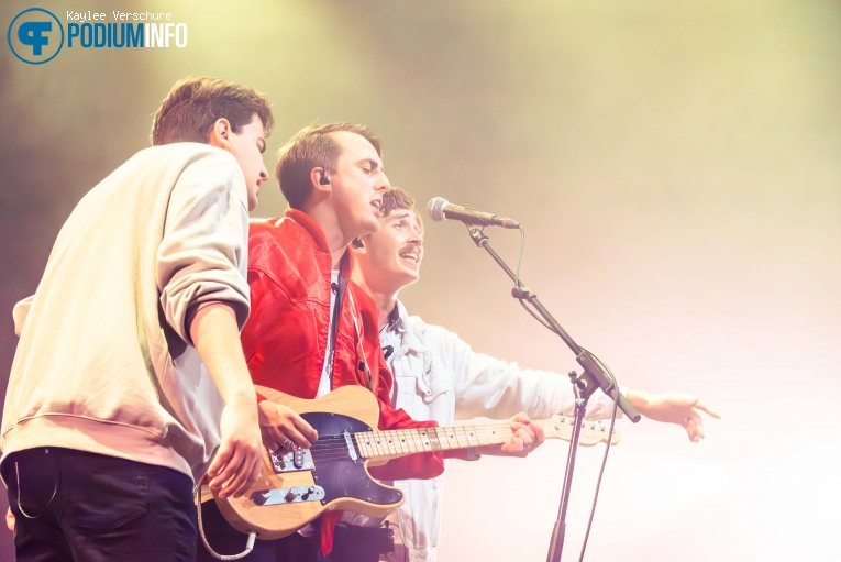 Fox Royale op Young the Giant - 10/10 - TivoliVredenburg foto