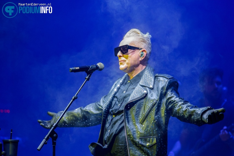 Holly Johnson op Holly Johnson - 29/09 - Paard foto