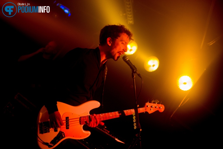 De Staat op De Staat The Red Yellow Blue Tour - 07/10 - Burgerweeshuis foto