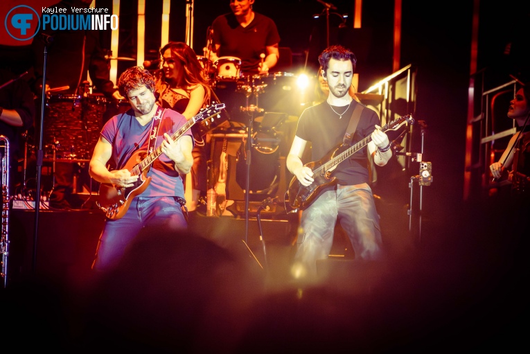 Two Steps From Hell op Two Steps From Hell - 05/10 - Ahoy foto