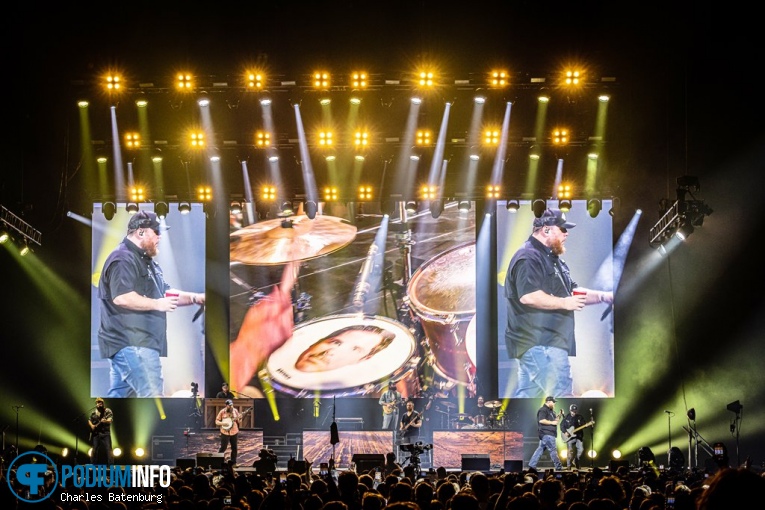 Luke Combs op Luke Combs - 07/10 - AFAS Live foto
