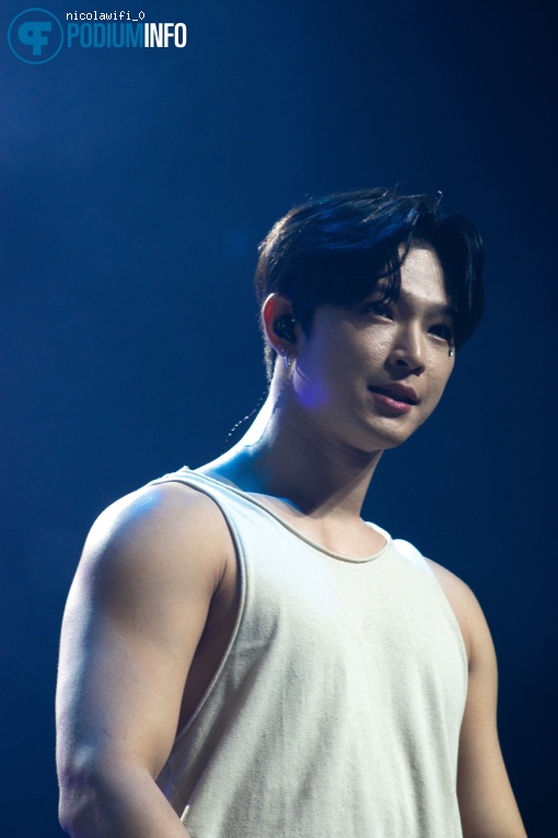 OneUs op OneUs - 02/11 - 013 foto