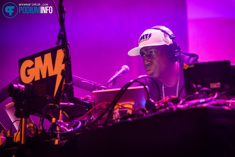 Grandmaster Flash op Grandmaster Flash - 20/10 - Metropool Enschede foto
