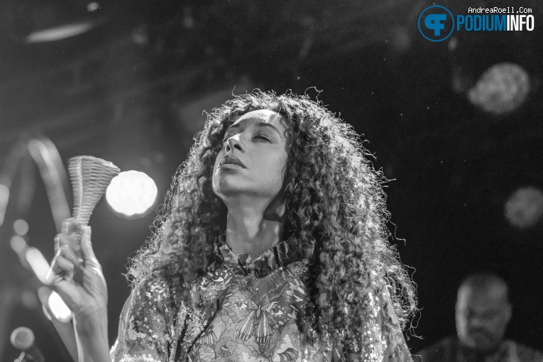 Corinne Bailey Rae op Corinne Bailey Rae - 08/11 - Tolhuistuin foto