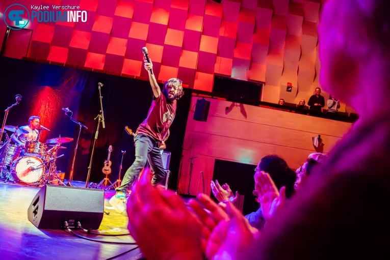 Salvador Sobral op Salvador Sobral - 08/11 - De Doelen foto