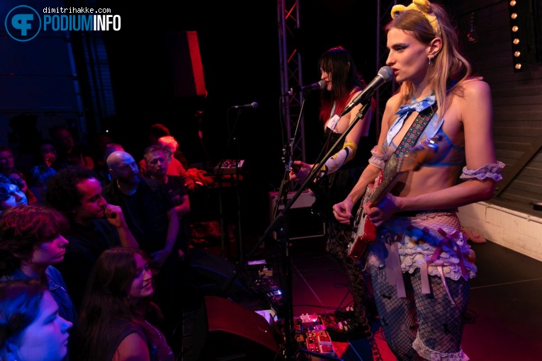 Cumgirl8 op Cumgirl8 - 14/11 - Toekomstmuziek foto
