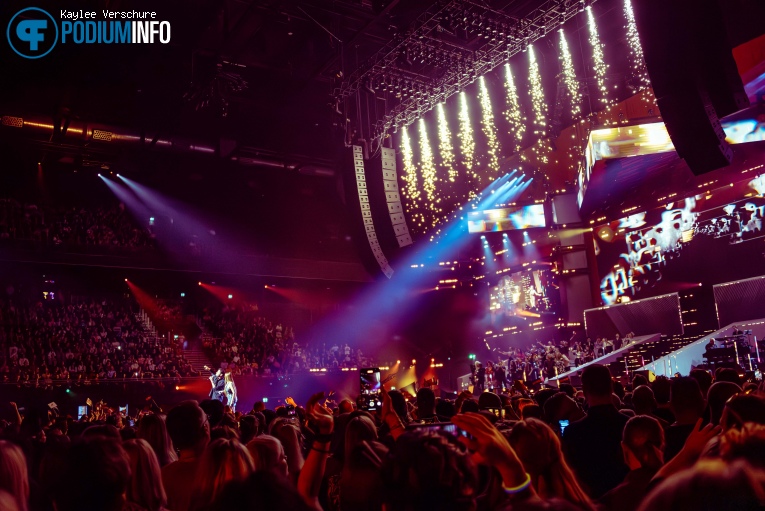 Ell & Nikki op Het Grote songfestivalfeest - 16/11 - Ziggo Dome foto