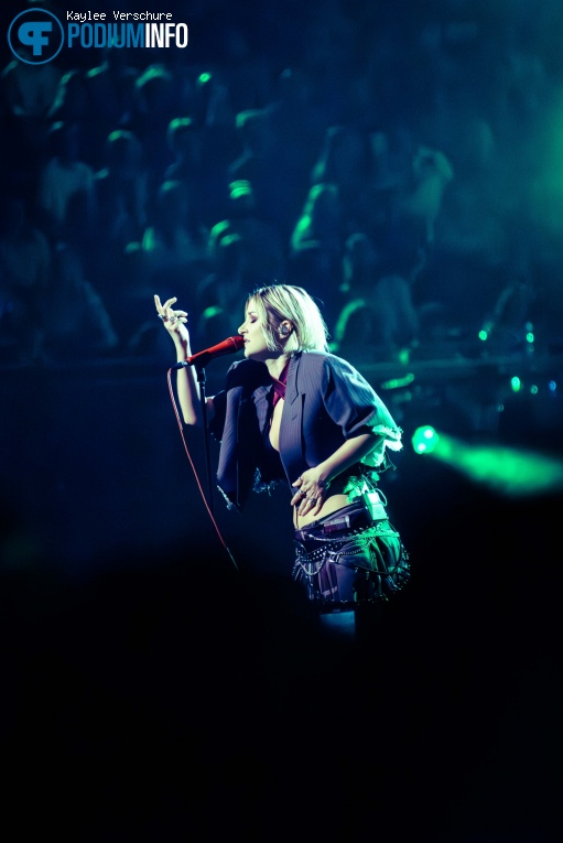 Cornelia Jakobs op Het Grote songfestivalfeest - 16/11 - Ziggo Dome foto