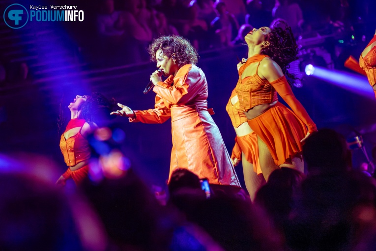 Edsilia Rombley op Het Grote songfestivalfeest - 16/11 - Ziggo Dome foto