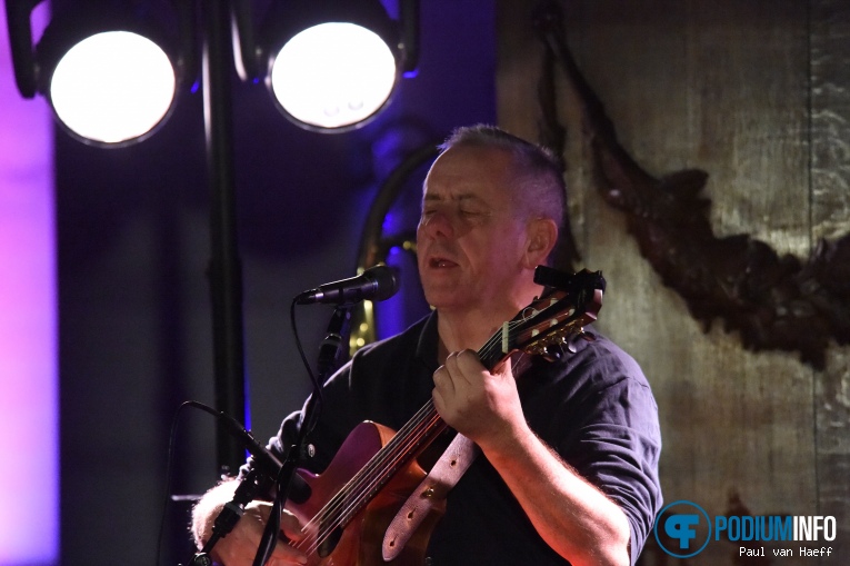 Luka Bloom op Luka Bloom - 10/11 - Nieuwe Kerk Haarlem foto