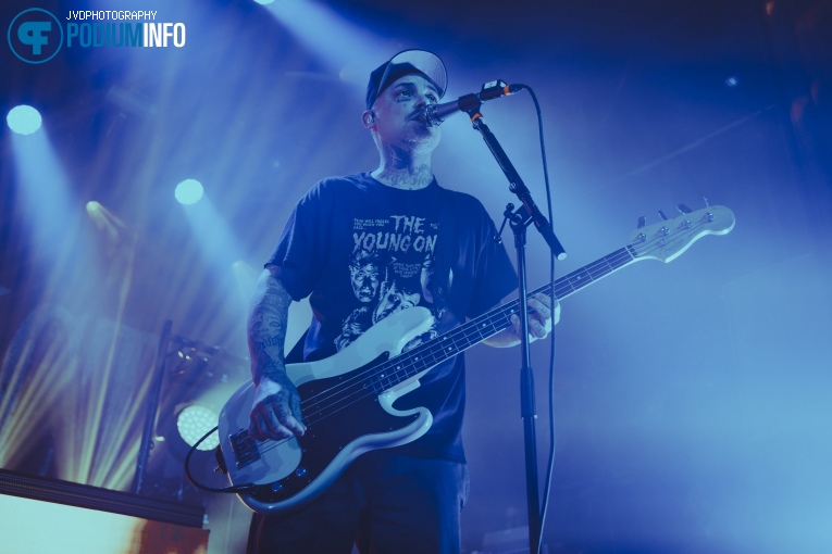 The Amity Affliction op The Amity Affliction - 09/12 - Melkweg foto