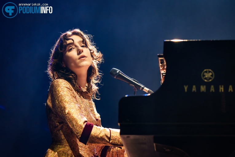 Birdy op Hozier - 28/11 - Ziggo Dome foto