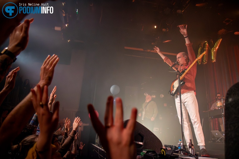 Bombay Bicycle Club op Bombay Bicycle Club - 28/11 - Melkweg foto