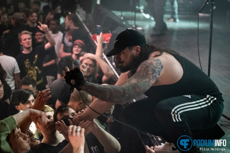 Get The Shot op Stick to your Guns - 04/12 - TivoliVredenburg foto